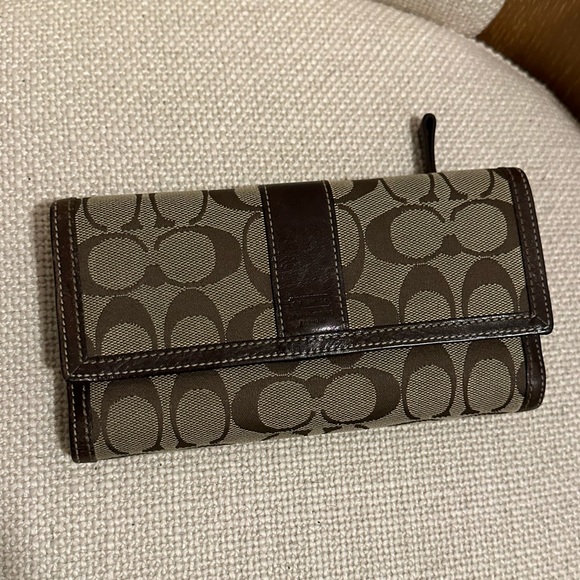 Authentic Coach Wallet - Picture 2 of 5